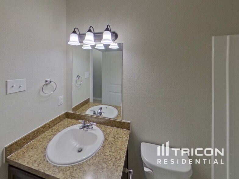 Building Photo - 2721 Swift Creek Dr