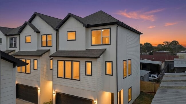 Building Photo - 9403 F Hammerly Blvd