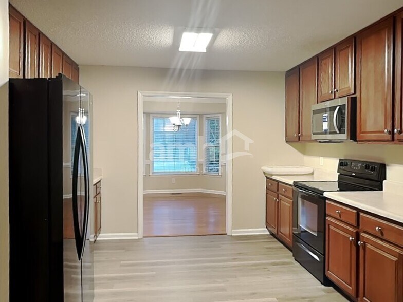 Building Photo - 247 Clayton Pointe Dr