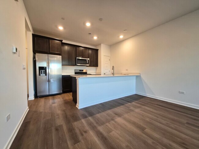 Building Photo - 2268 Barbera Dr