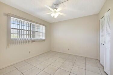 Building Photo - 7847 Golf Cir Dr