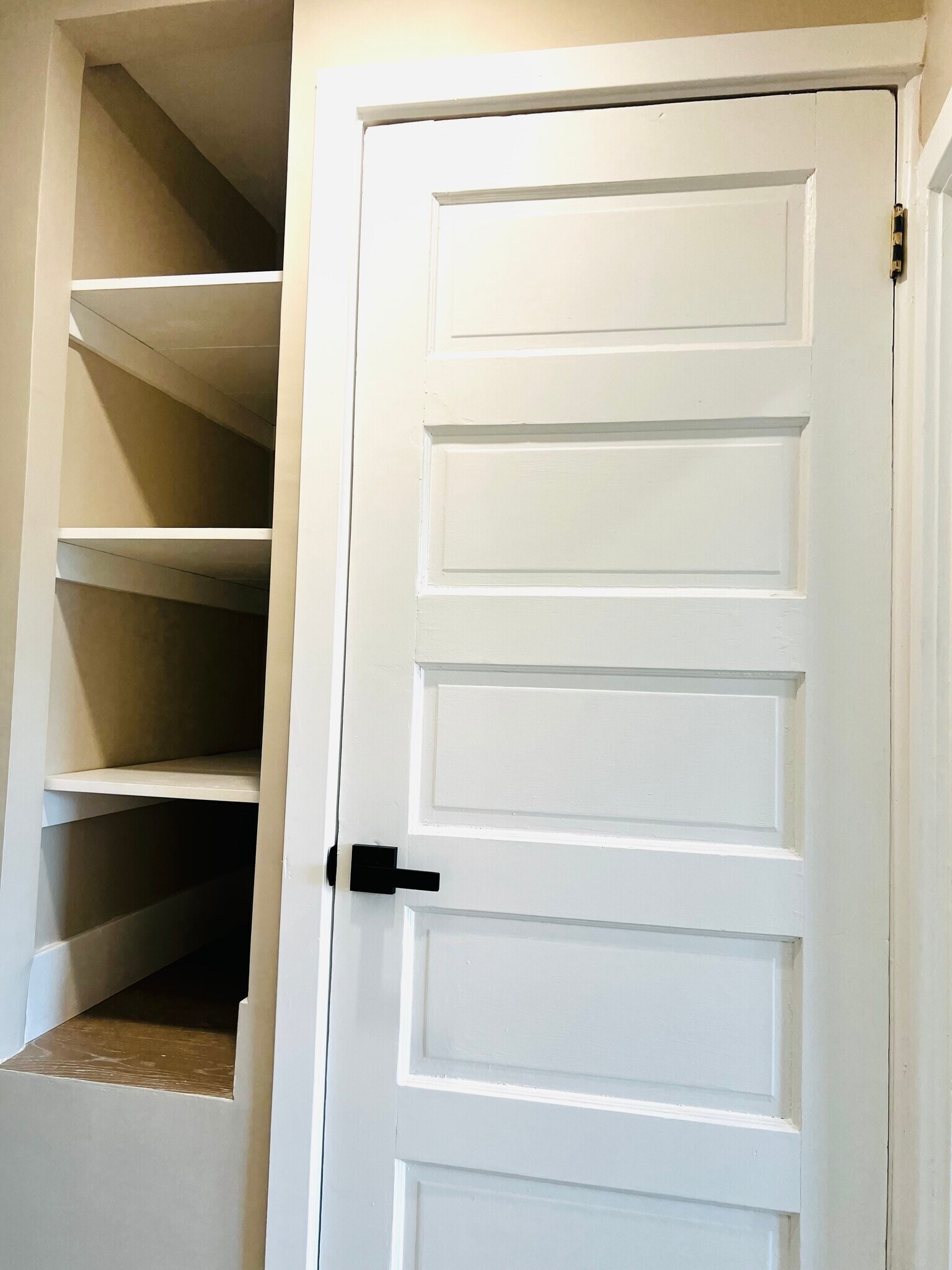 Building Photo - 5612 2nd Pl NW