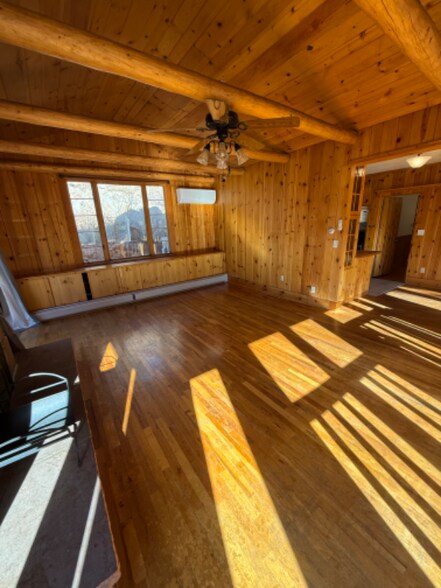 Building Photo - 245 Cyteworth Rd