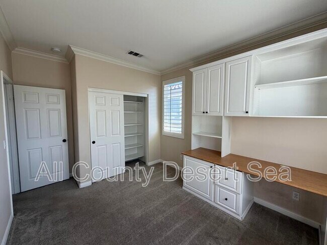 Building Photo - 16621 Maywood Ln