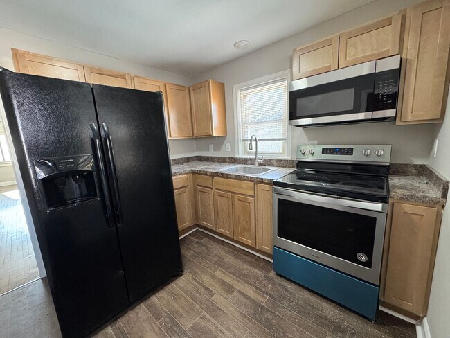 Building Photo - Newly Renovated 3-bedroom, 1-bathroom home in Bethlehem Township