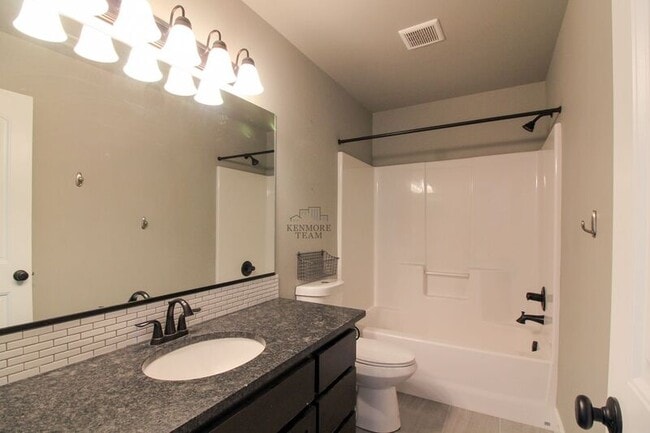 Building Photo - 4380 S Anderson Pl