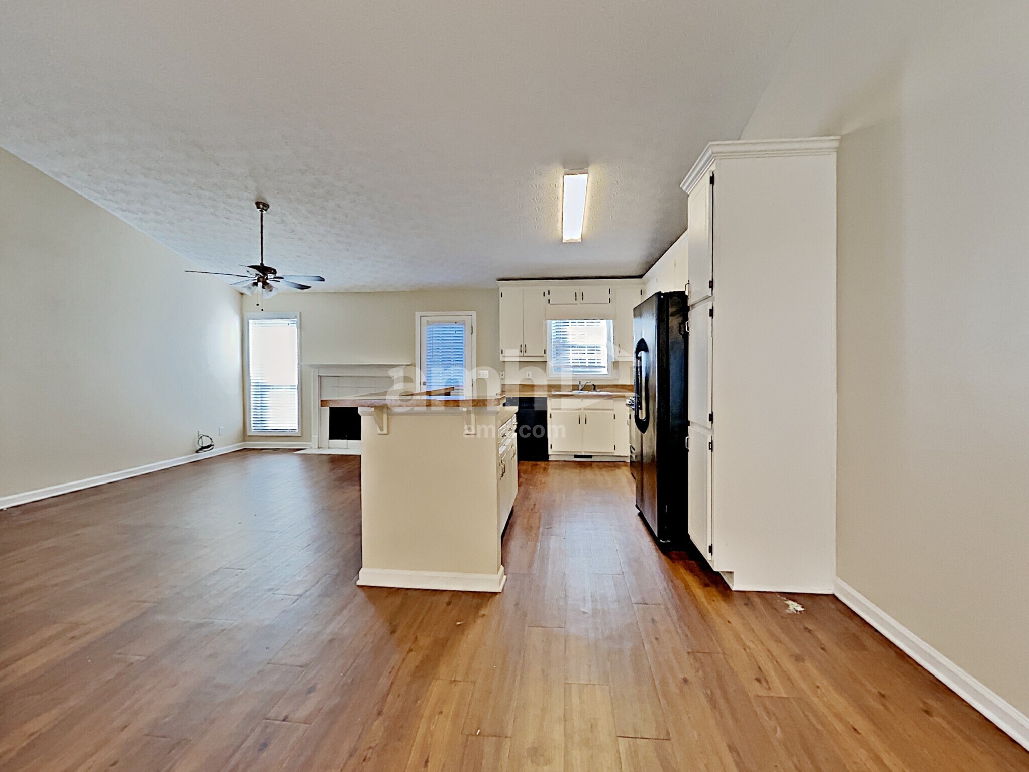 Building Photo - 5088 Memory Ln