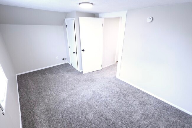 Building Photo - 1445 Woodbirch Ave