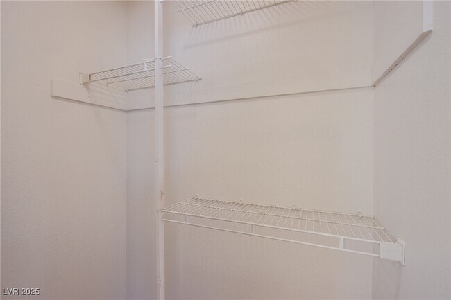 Building Photo - 6726 Paljay Ct