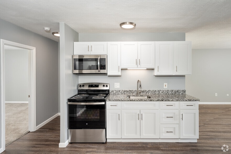 2BR, 1BA - 980SF - Kitchen - Masthead Apartments