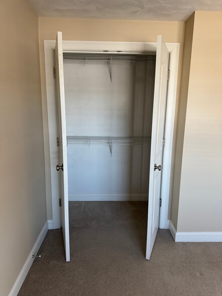 Building Photo - 1 Church St