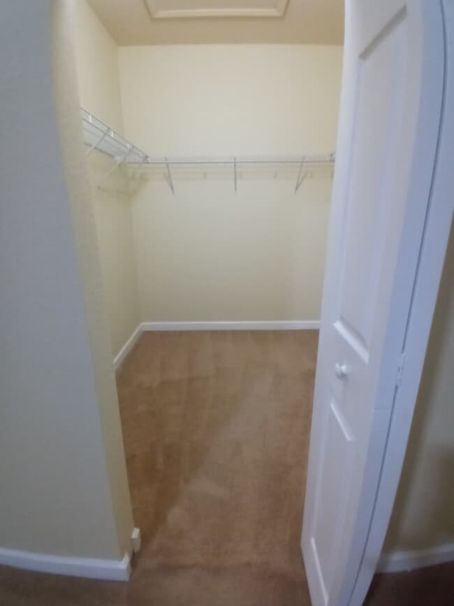 Building Photo - 9010 SW 169th Ave