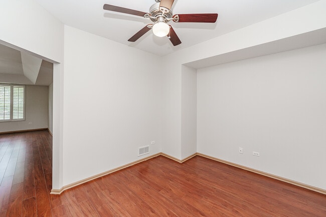 Building Photo - 14068 Palisades Ave
