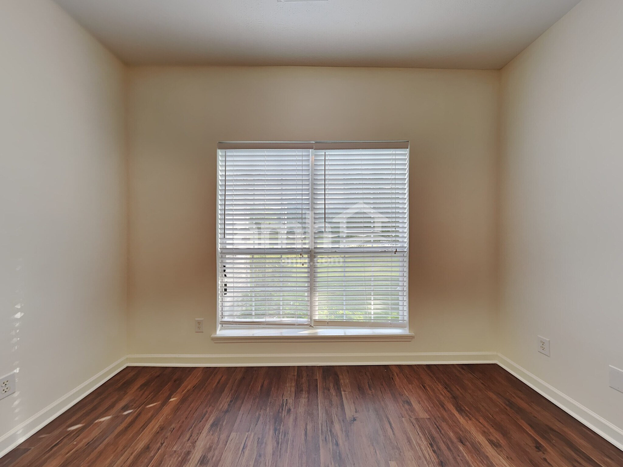 Building Photo - 109 Magnolia Dr