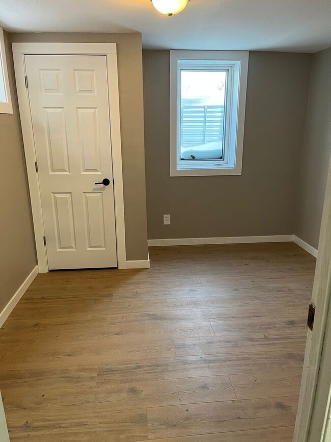 Building Photo - Beautiful 5 Bedroom, 2 bathroom Home