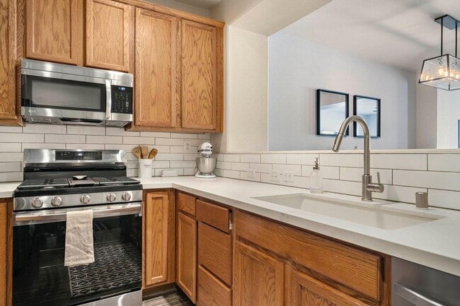 Building Photo - 8430 Crystal Walk Cir