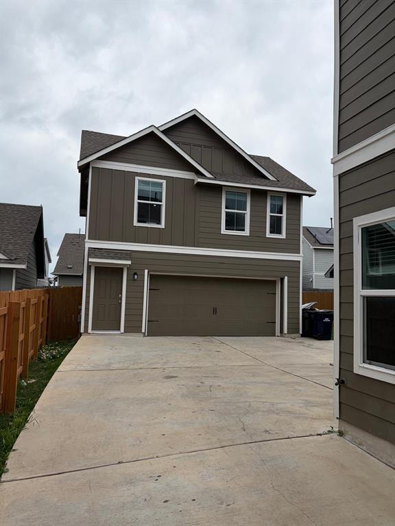 Building Photo - 1509 Weatherford Ln