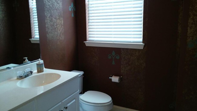 2nd Floor Half-Bath - 4512 Great Oak Dr