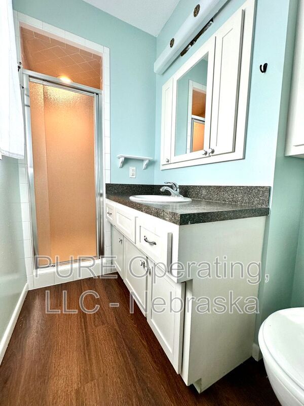 Building Photo - 20215 Pinkney St