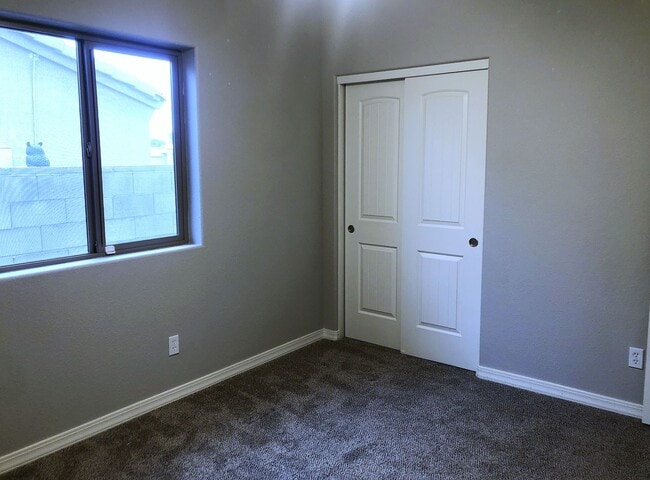 Building Photo - Bright & Efficient Solar Home with Spacious Open Layout