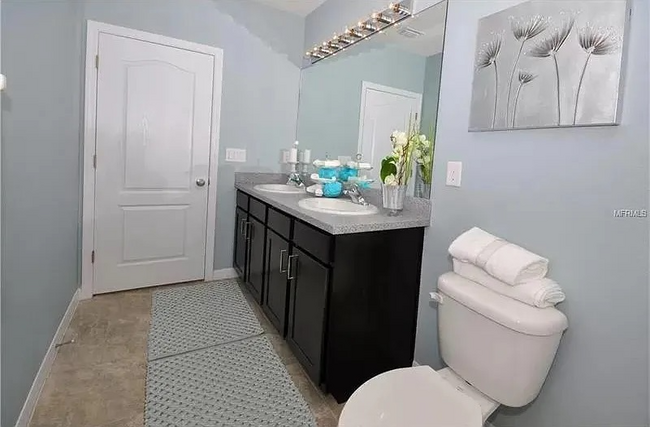 Building Photo - 10424 Red Carpet Ct