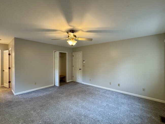 Building Photo - 212 Talah Ln