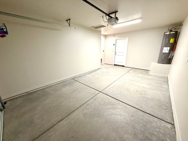 Building Photo - 2025 Built 2 Bedroom Home with Garage- Available Now!