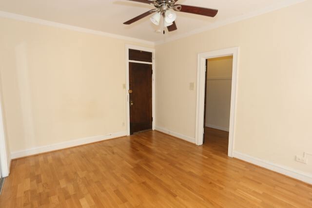 Building Photo - 4636 N Paulina St