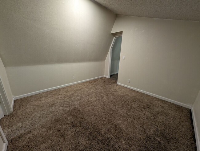 Building Photo - Corner Lot Triplex Unit in Gig Harbor, Ava...