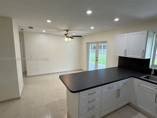 Building Photo - 11450 SW 47th St