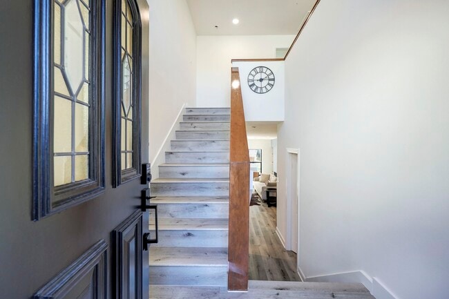 Building Photo - 12625 Memorial Dr