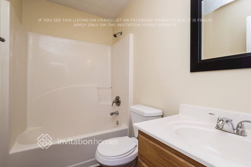 Building Photo - 2678 Buena Vista Cir