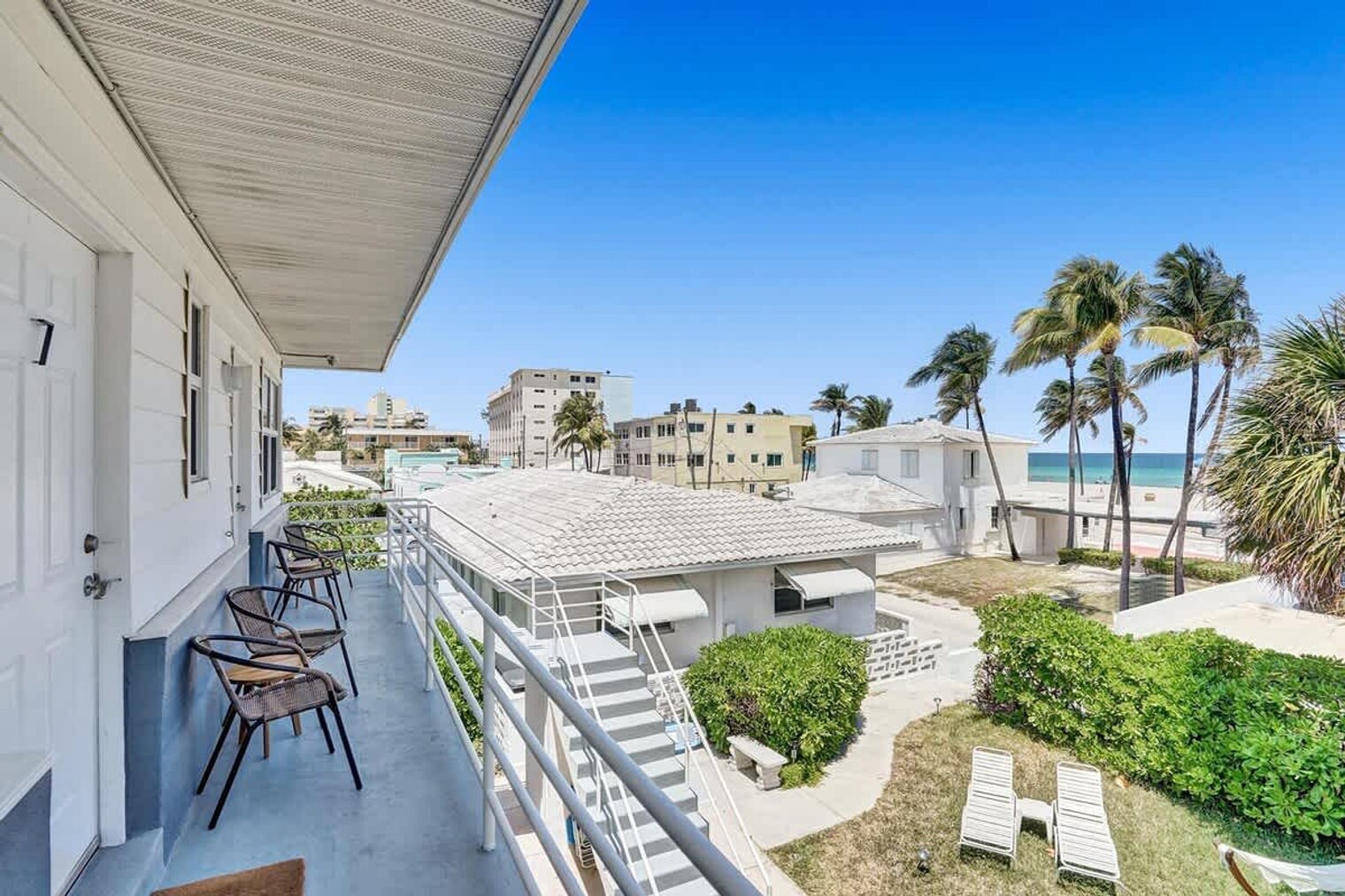 Building Photo - 810 S Surf Rd