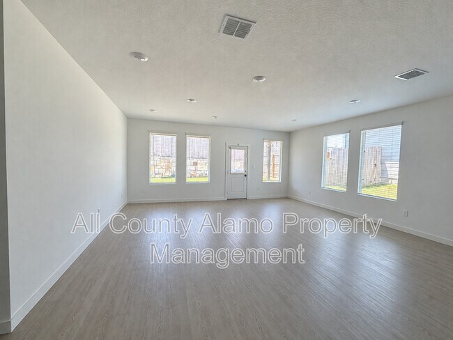 Building Photo - 6632 Titan Pk
