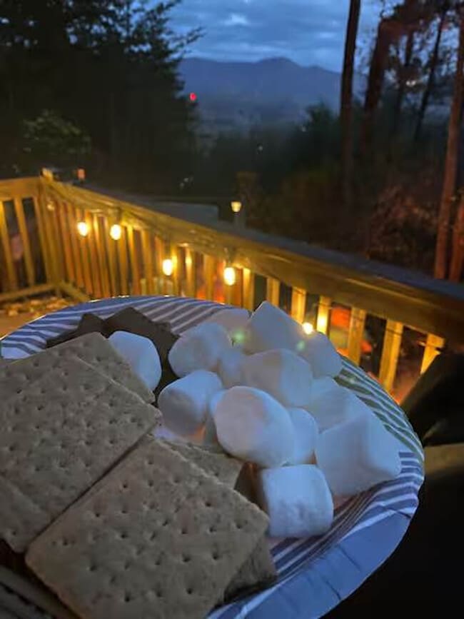 Building Photo - 62 Bailey Ave