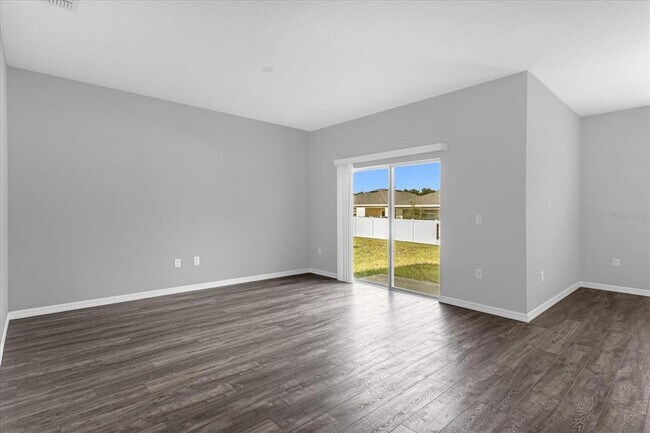 Building Photo - 3420 Curlew Ave