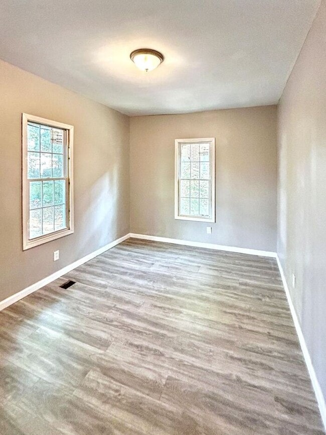 Building Photo - 2128 46th Place Ensley