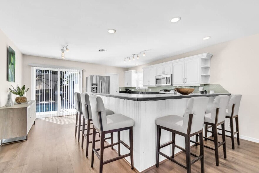 Building Photo - 3624 SW 22nd St