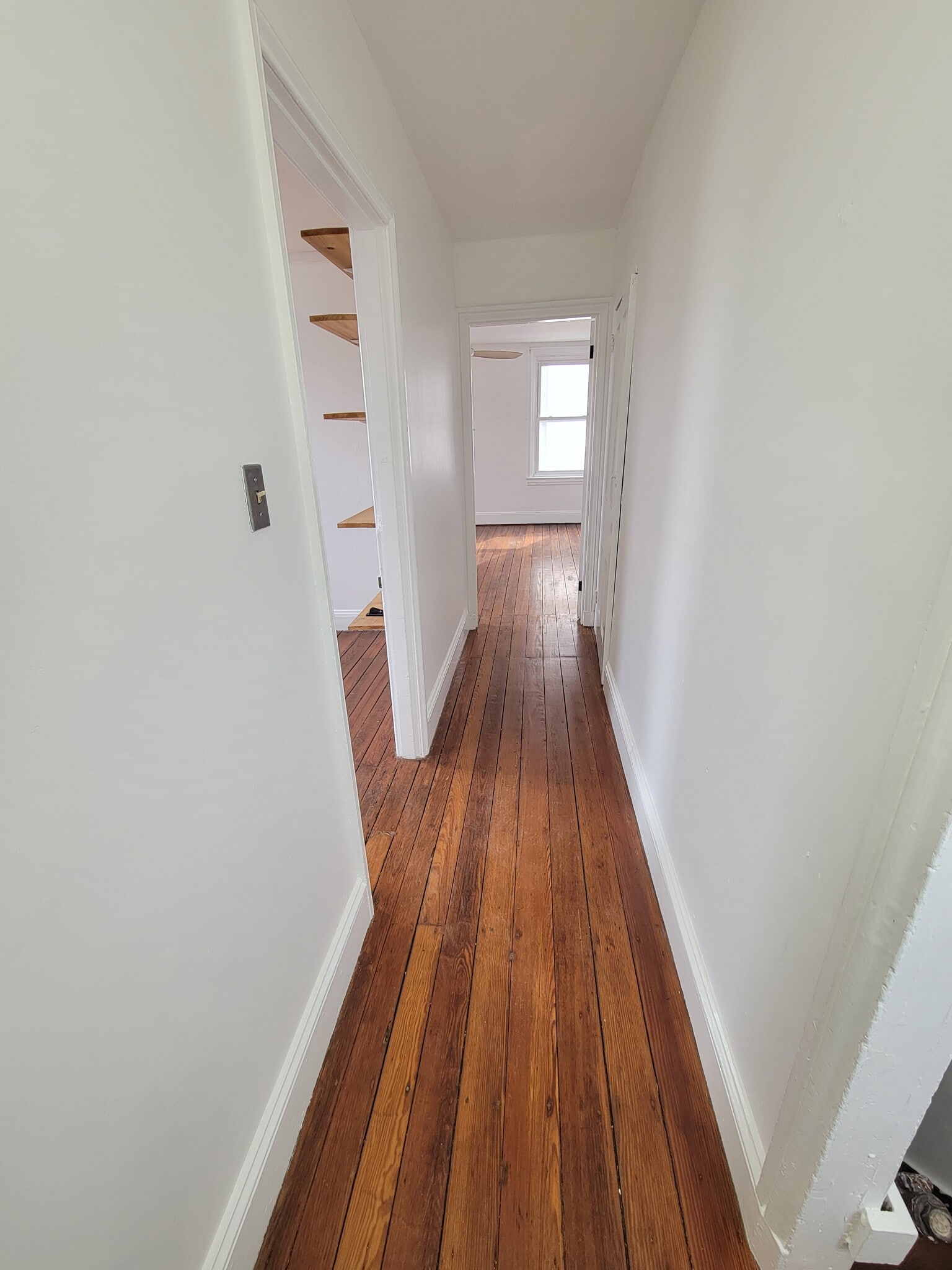 Building Photo - 247 E Allen St