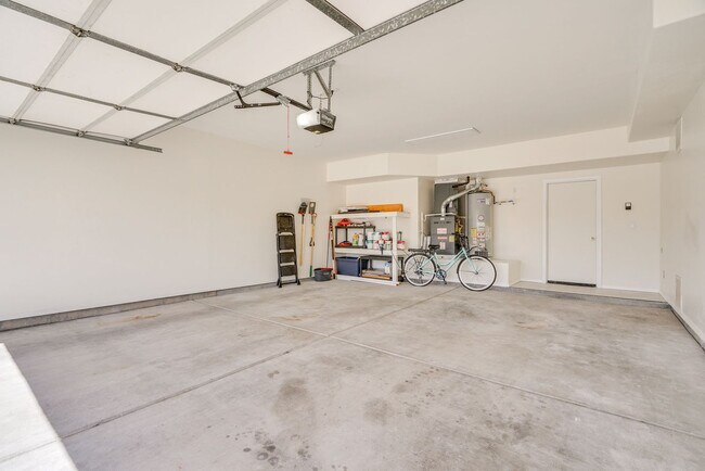 Building Photo - 1209 W Crystal Palace Pl