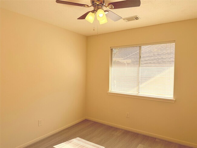 Building Photo - 4738 Stoney Point Ct