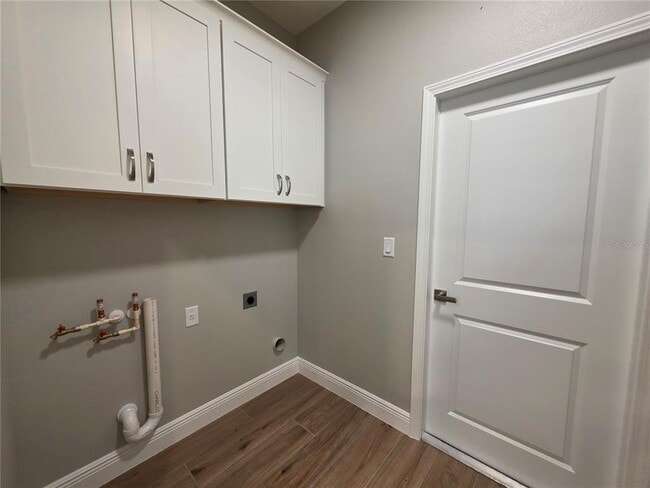 Building Photo - 7345 SE 26th Dr