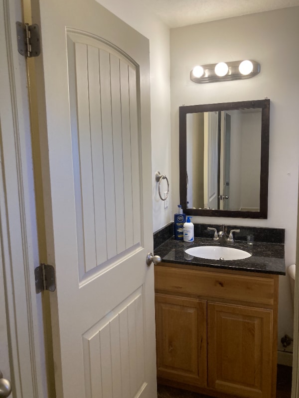 Building Photo - 335 S 700 E St