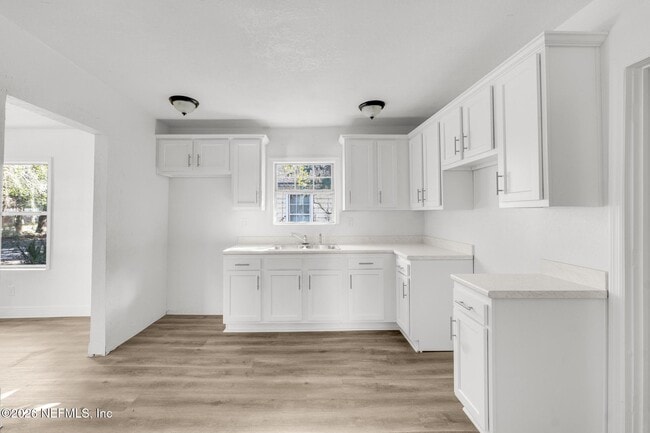 Building Photo - 2816 Mars St