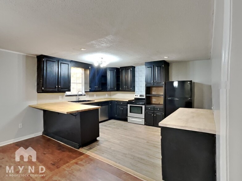 Building Photo - 1118 Arrowhead Trail