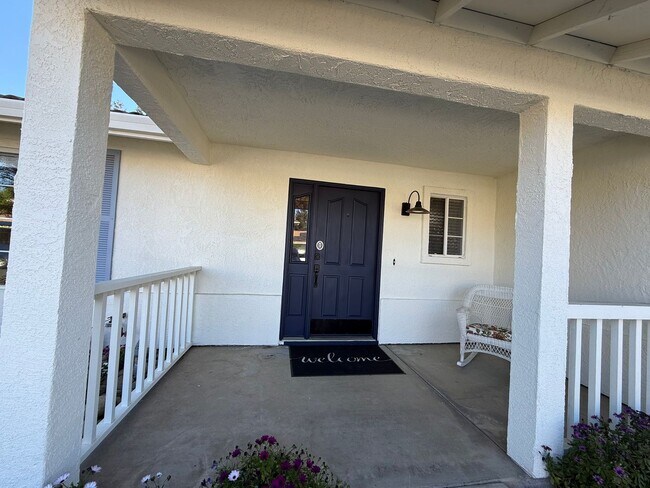 Building Photo - Nicely updated 4-bedroom in Oakdale!