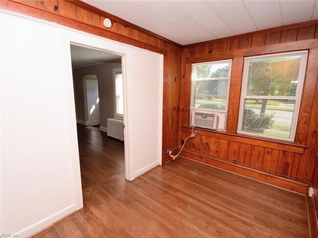 Building Photo - 5905 Hampton Blvd