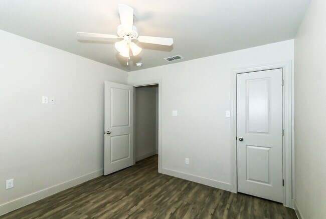 Building Photo - Cooper Schools! Adjacent to Lubbock Cooper Central Elementary!