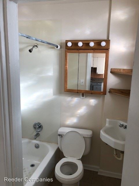 Building Photo - 5008 Baring Ave