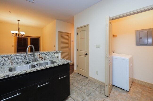 Building Photo - 8216 Casa Verde Rd